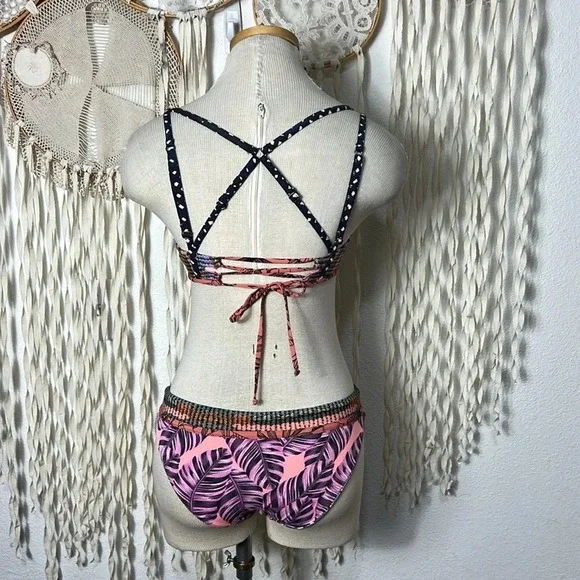 Maaji Two Piece Reversible Bikini Size Large - Picture 4 of 5